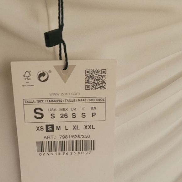 🔥🔥🔥Zara Women’s White Cut Out Halter Top Size S NWT - Picture 3 of 10